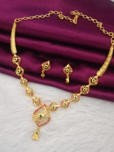 Classic Temple Style Gold Plated Necklace Set