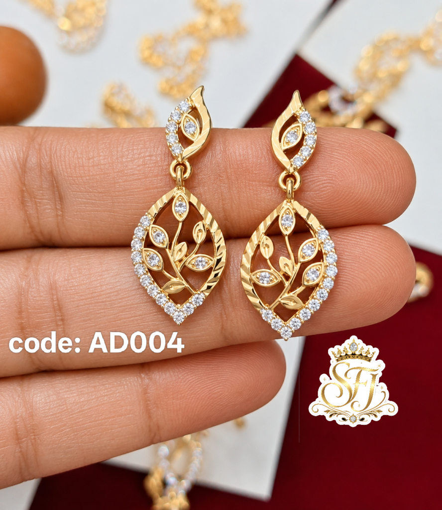 Natural inspired leaf frame earrings