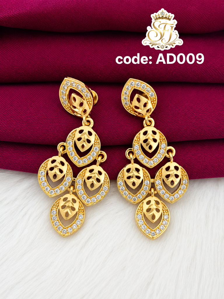 Leaf pattern drop earrings