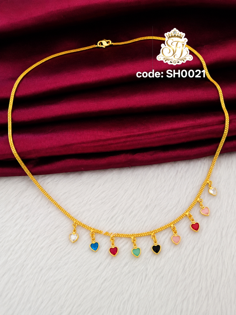 Eye catching short chain