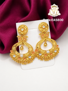 Trational look earring