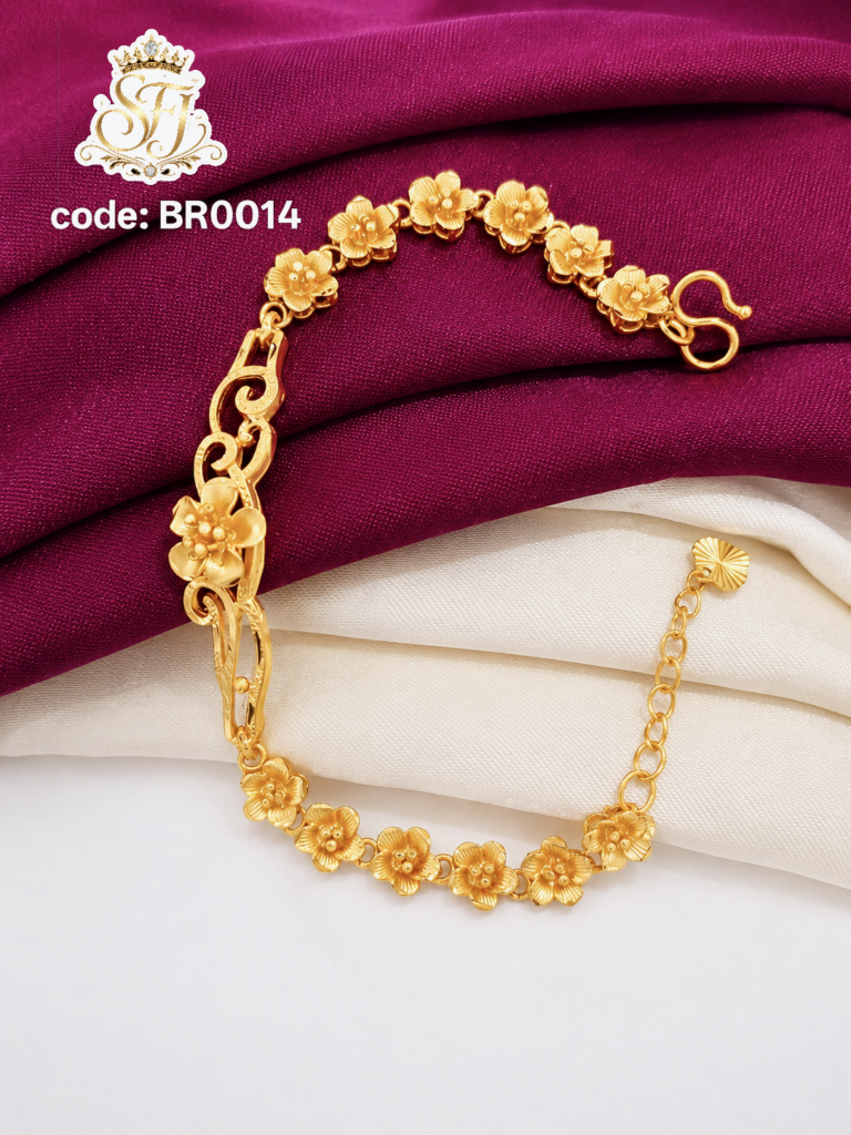 Floral designer bracelet