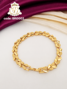 Leaf motif classic bracelet