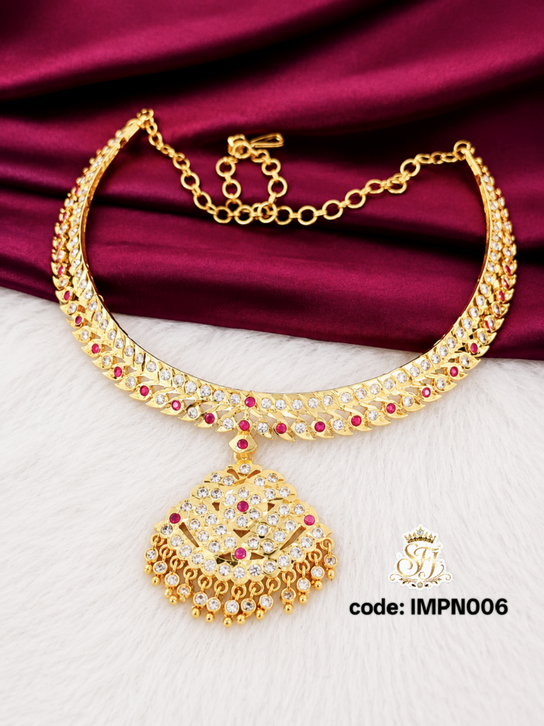 Traditional jewellery choker set