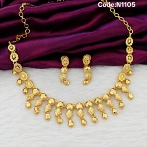 stunning necklace