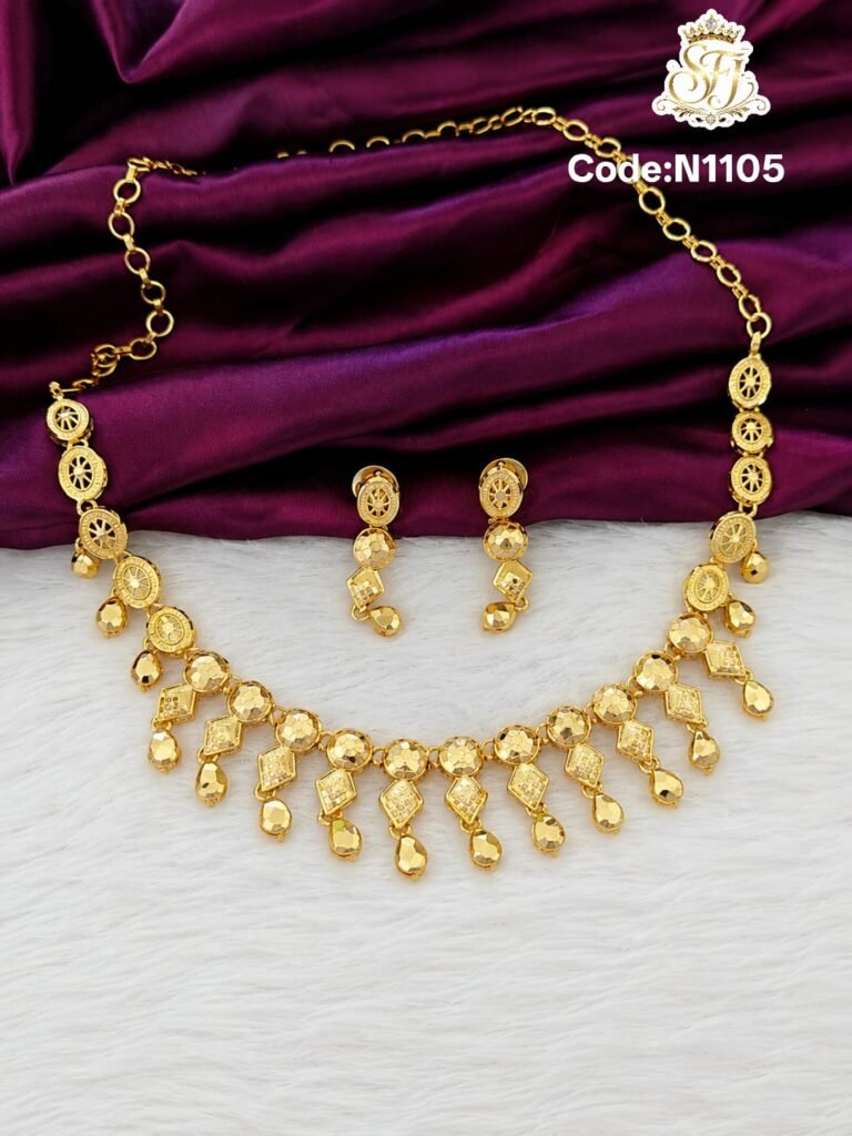 stunning necklace