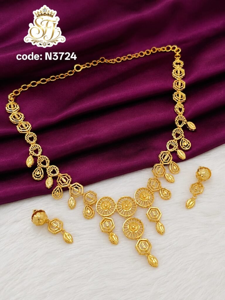royal look Necklace