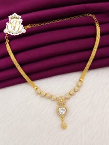 white heart premium Necklace