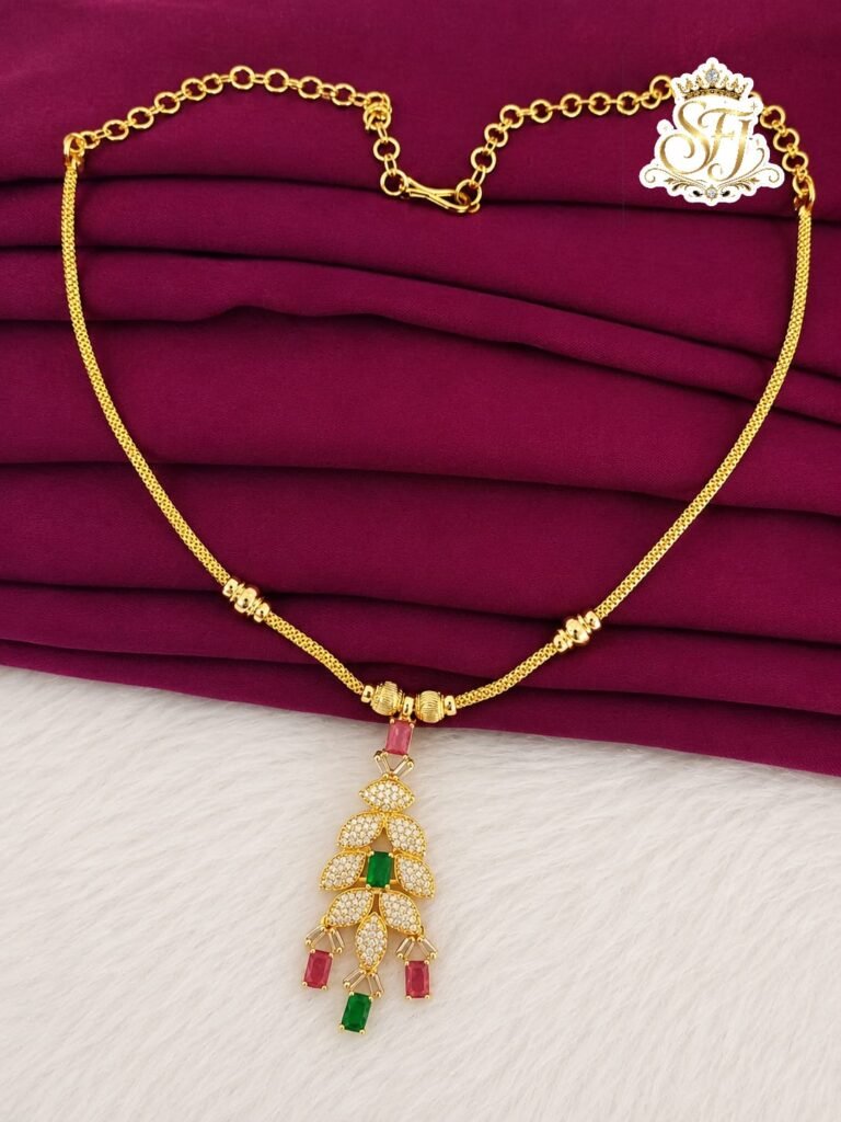 Elegent leaf drop Necklace