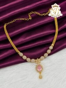 trendy necklace
