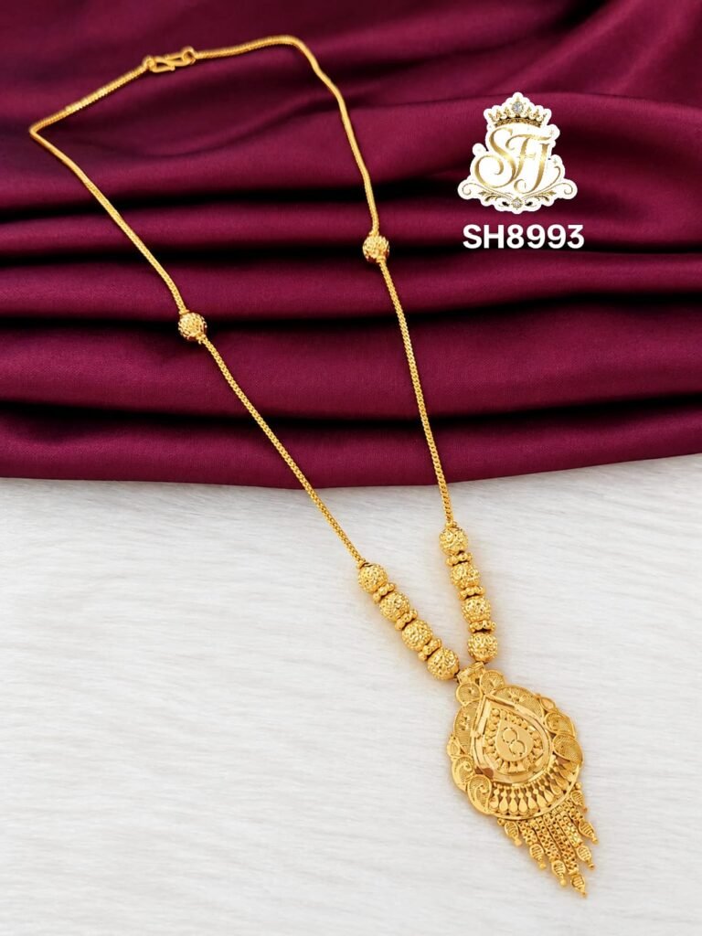 traditional Beauty pendant