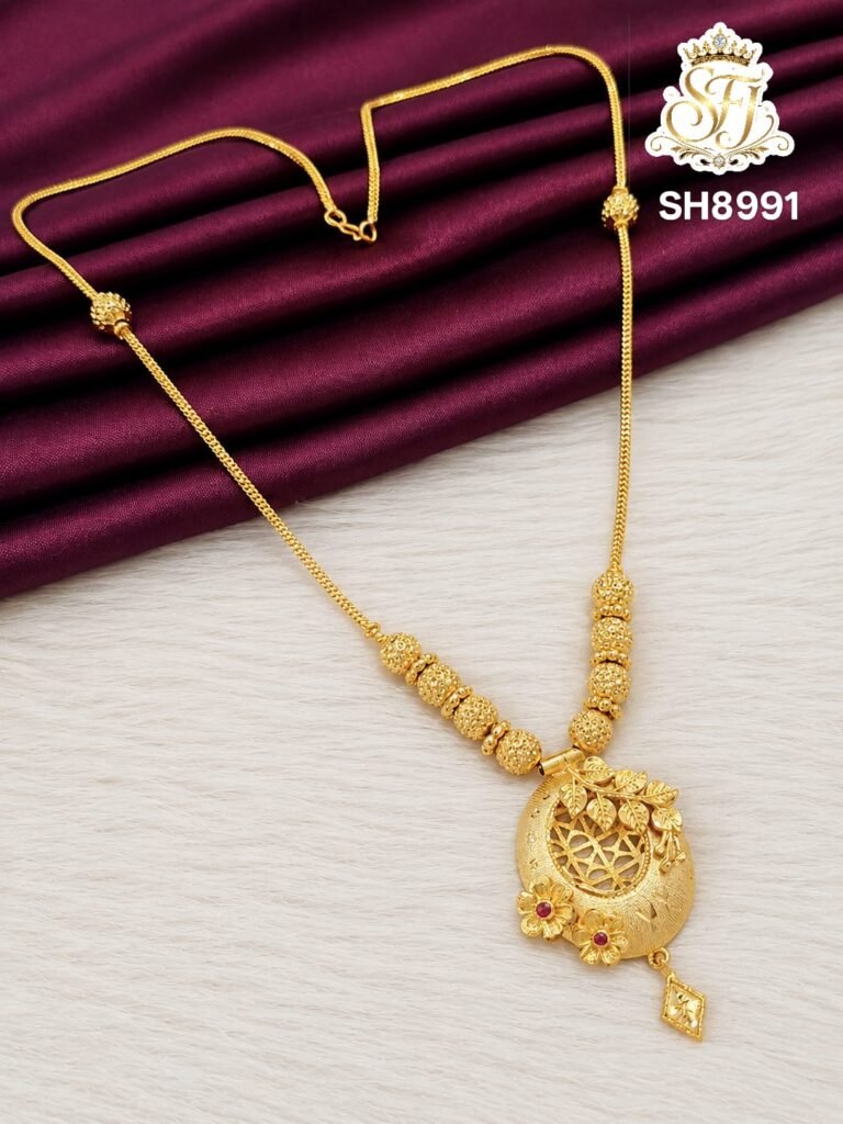 Floral pendant Chain