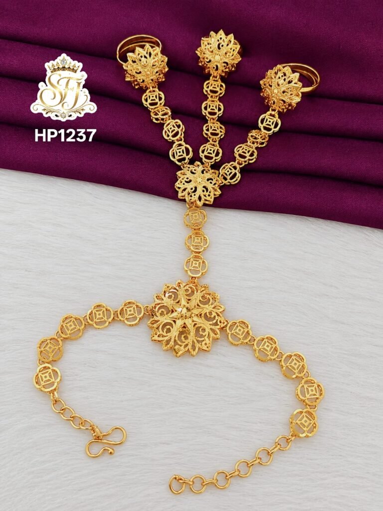 Designer cut work Hathpan