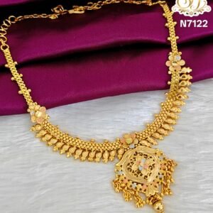 Floral Pendant Necklace