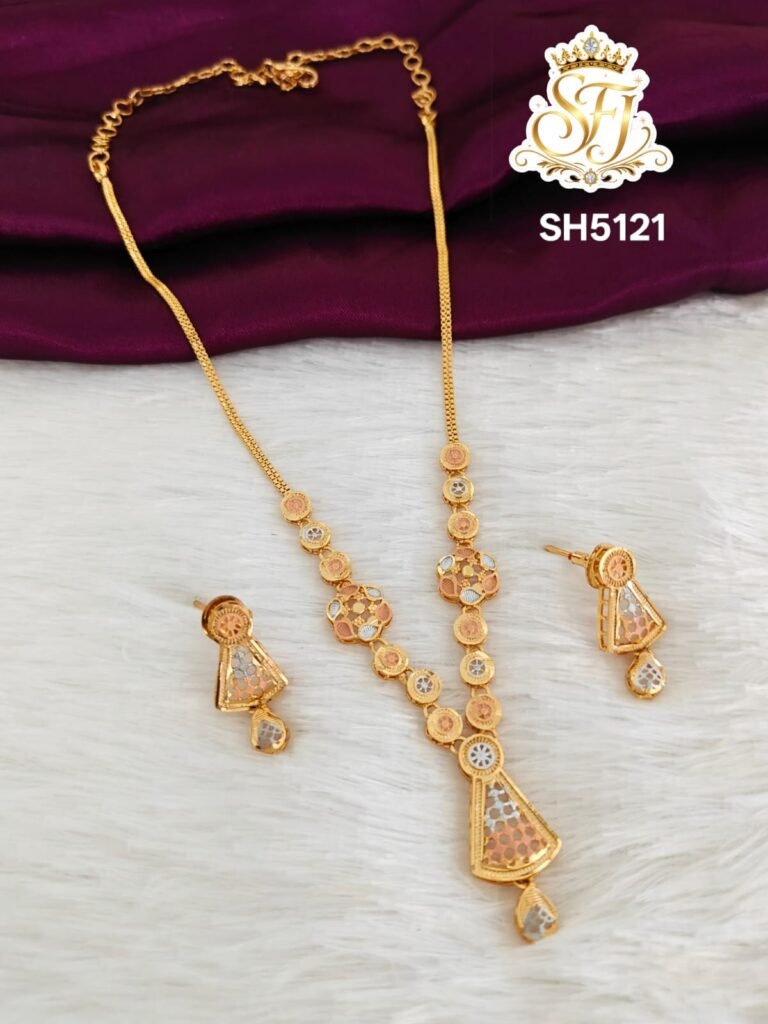 Elegant short Chain
