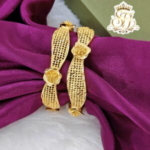 Floral bangle