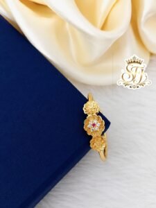 Gold shine Bangle