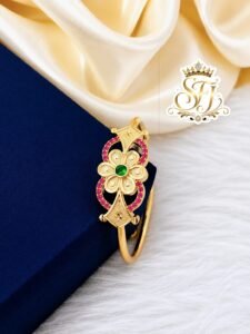 Modern Floral Bangle