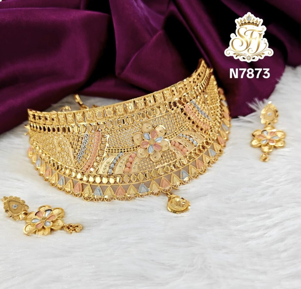 Grand Chocker set