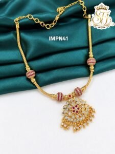 Ruby stone Impone Necklace