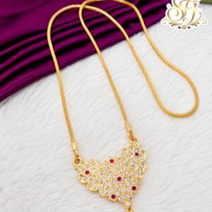 Elegant pendant chain