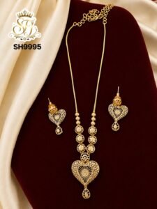 Goldshine Heart Pendant Short Chain