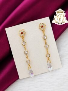 WHITE STONE EARRING