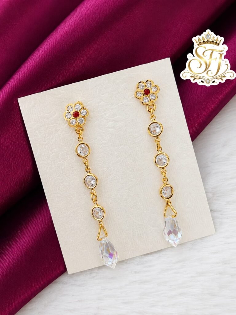 WHITE STONE EARRING