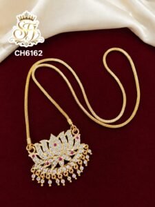 LOTUS PINK WHITE DOLLAR CHAIN
