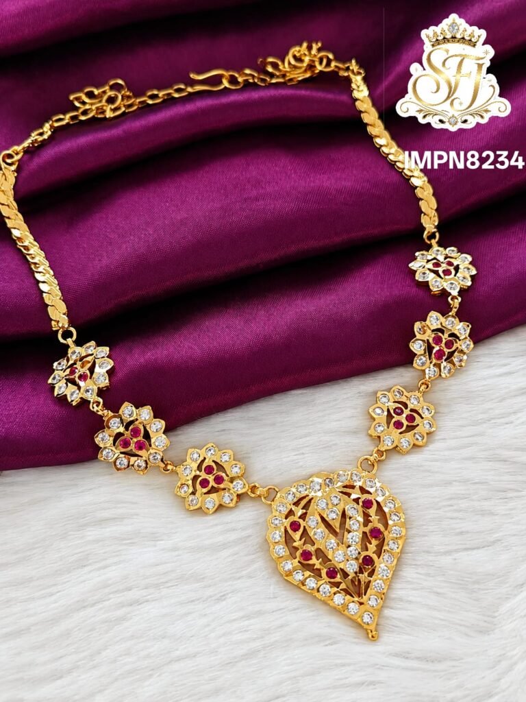 PREMIUM RUBY WHITE IMPONE NECKLACE