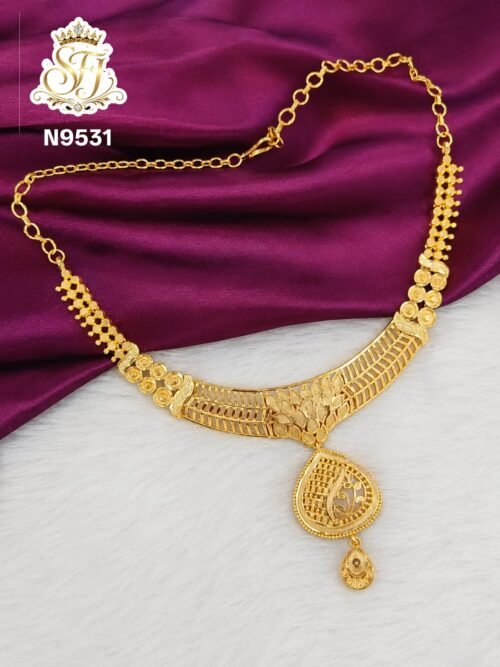 PREMIUM TEAR DROP GOLD SHINE NECKLACE