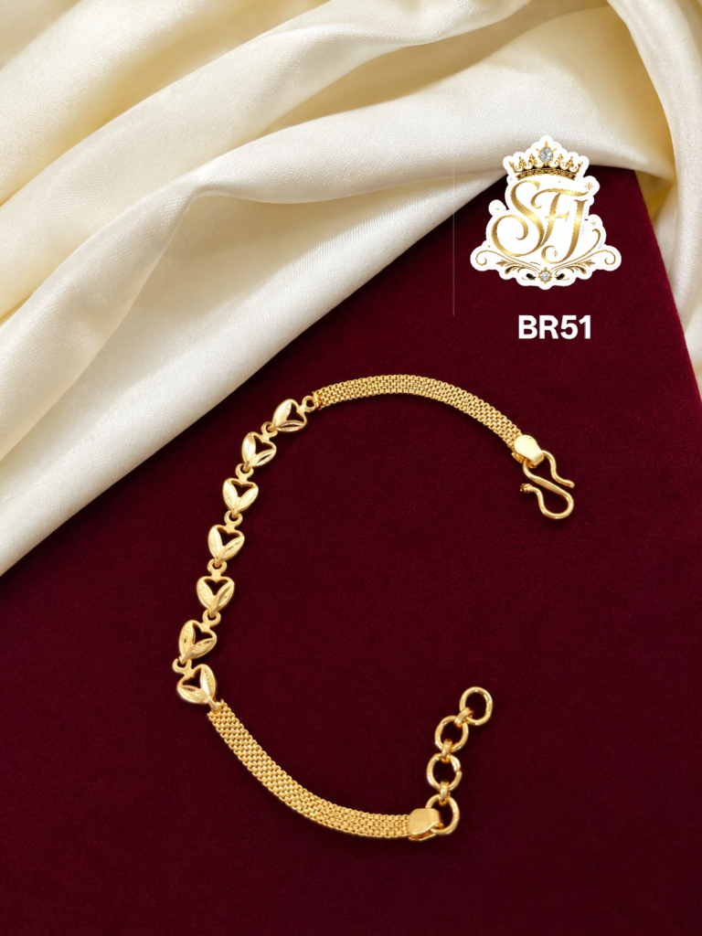 Simple gold look bracelet