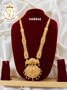 Traditional Design Gold Covering Long Haram