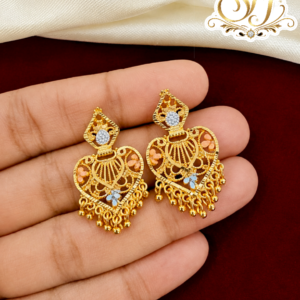 Heart design hanging earrings