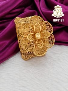 PREMIUM FLORAL DESIGN BRACELET