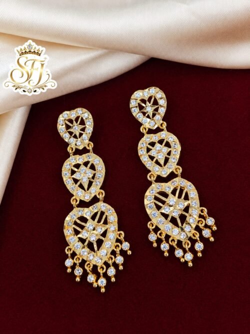 PREMIUM THREE LAYER WHITE STONE EARING