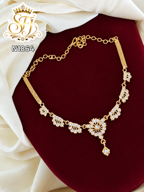 Full white stone necklace 1
