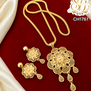Designer pendent chain