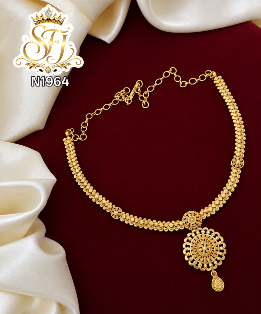 Round pendent gold plated necklace