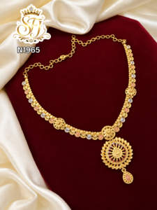 Elegant Tri color mix gold look necklace