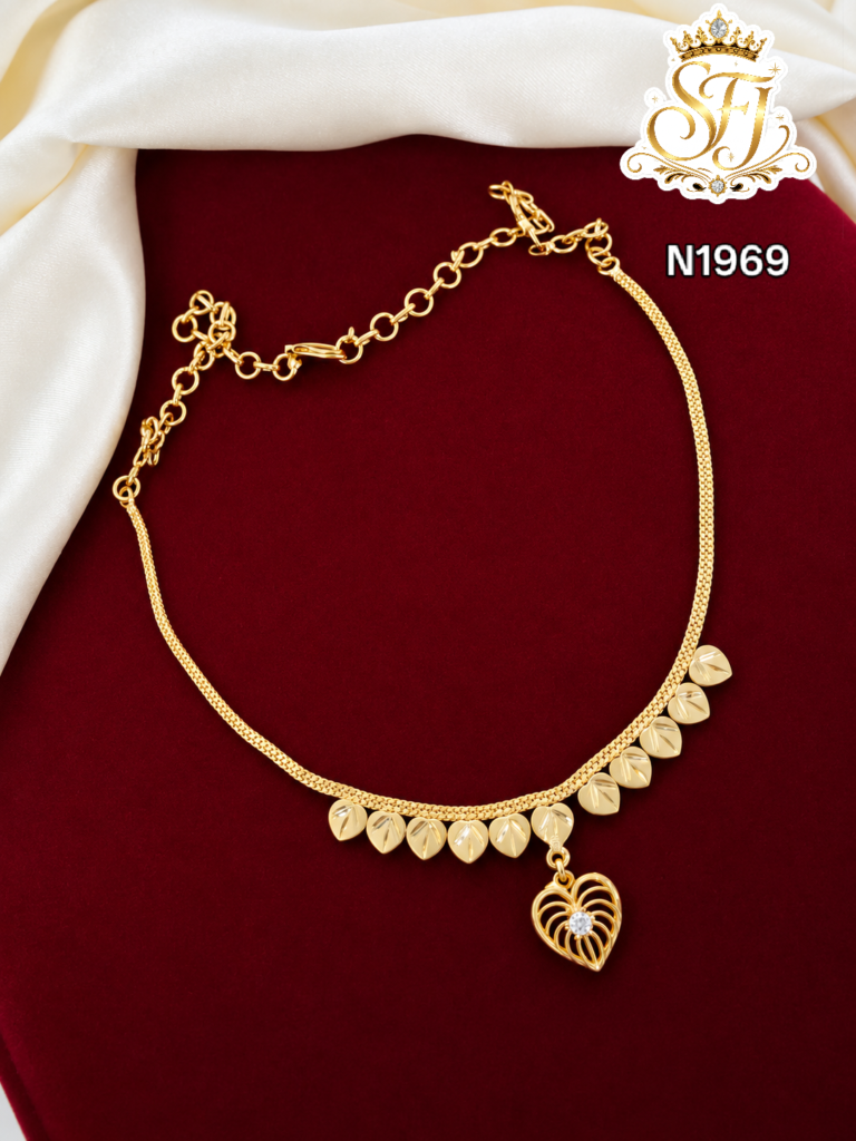 Gold Look Leaf Design White Stone Heart Pendant Necklace – N1969