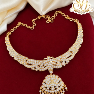 Gorgeous white stone impone necklace